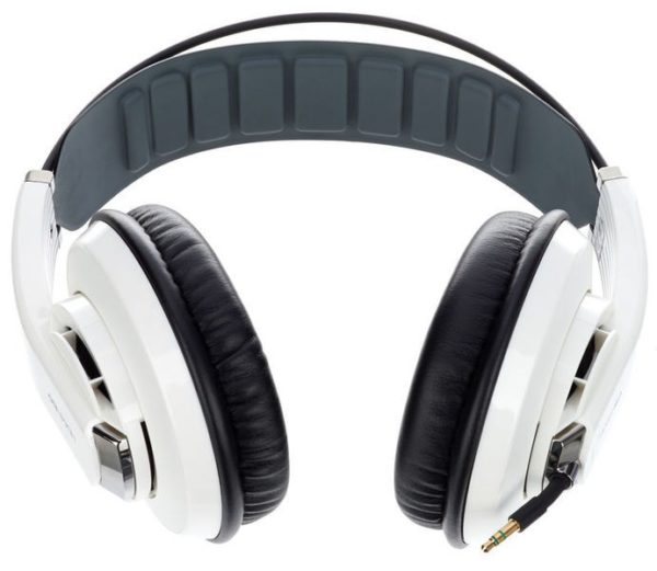 Casio AP-470 WE Celviano Set - Image 10